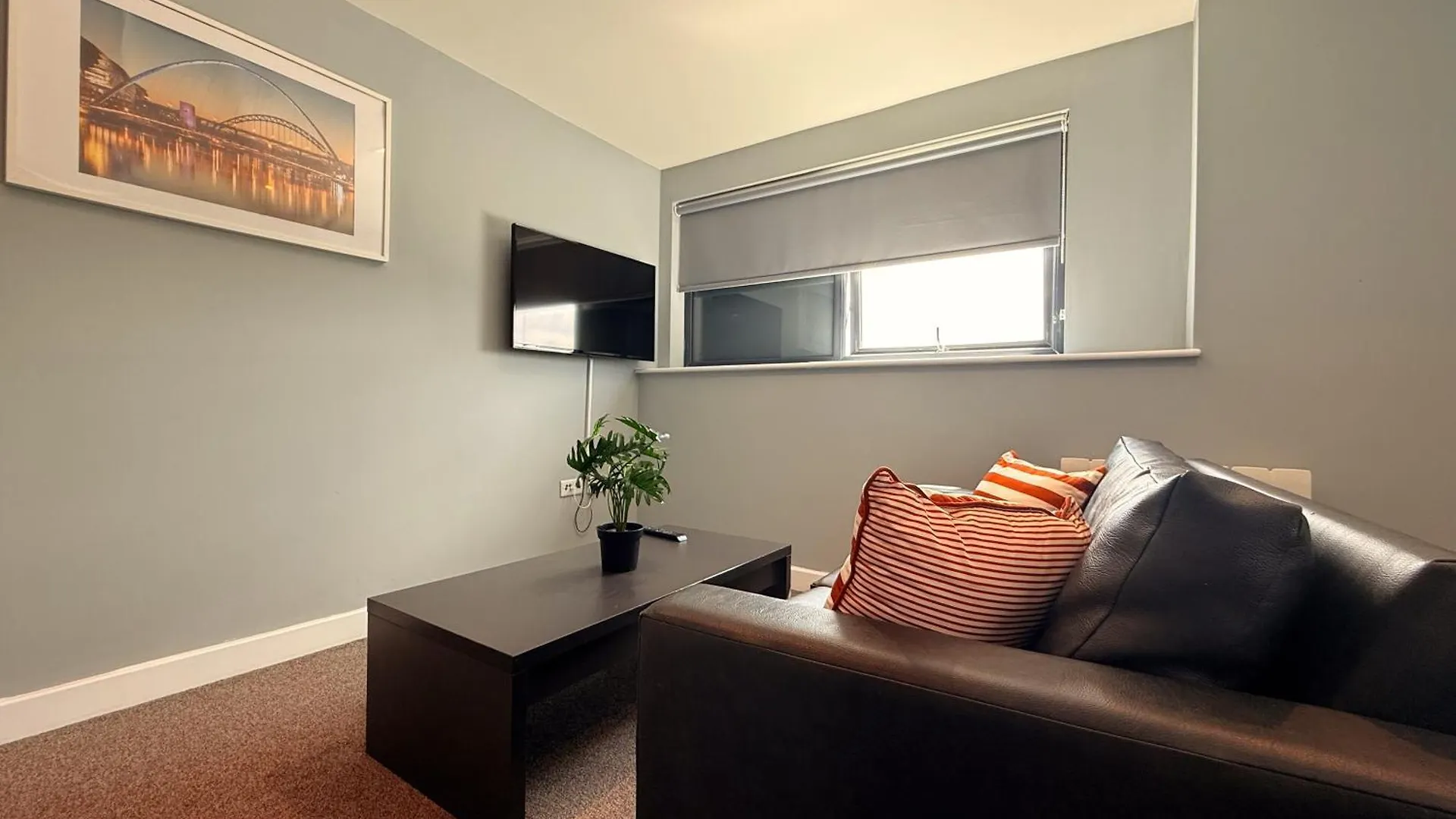 Newcastle Quayside Apartment With Parking Newcastle upon Tyne